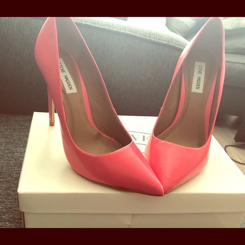 Steve Madden Pink Pronto Leather Pumps